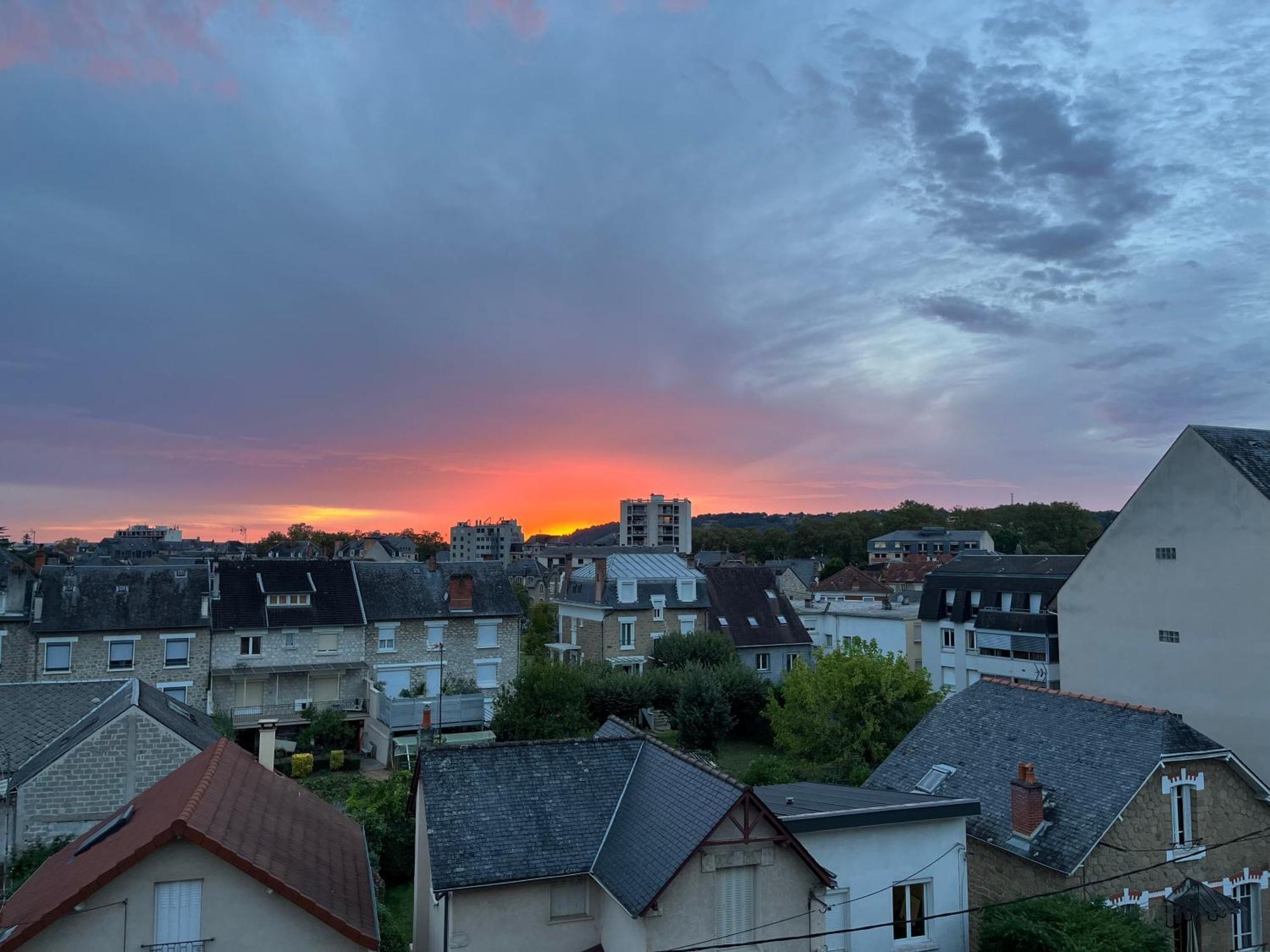 Le Cosy Gaillard - Meuble Tourisme 3 Etoiles ブリーブ・ラ ・ガイヤルド エクステリア 写真